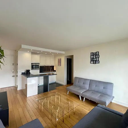 Montparnasse 3 *